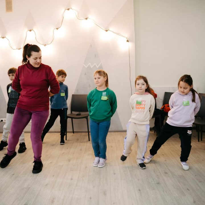 Dance and movement therapy